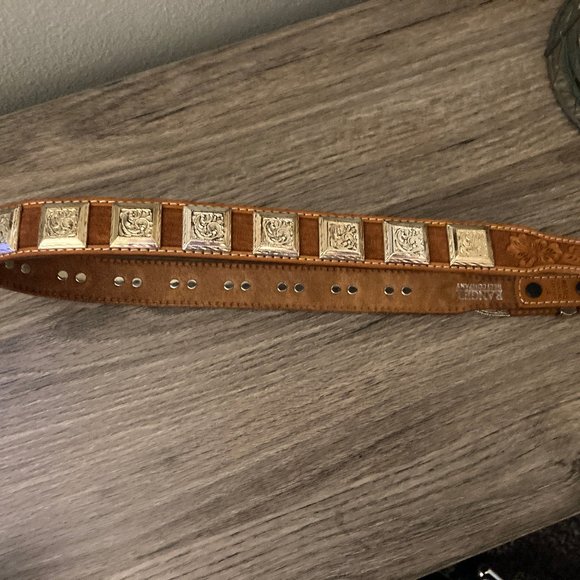 Ranger Belt Company Reddish Brow Silver Medallion Tooled  Genuine Leather Belt - Picture 3 of 10